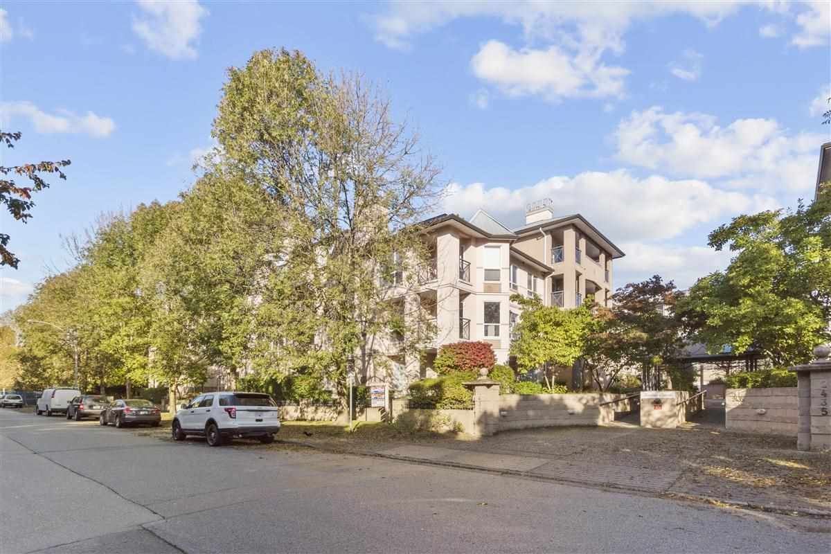 Main Photo: 105 2437 WELCHER AVENUE in Port Coquitlam: Central Pt Coquitlam Condo for sale : MLS®# R2512168
