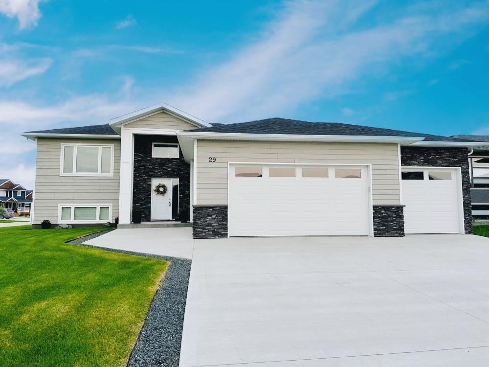 29  FOXDALE Way, Niverville