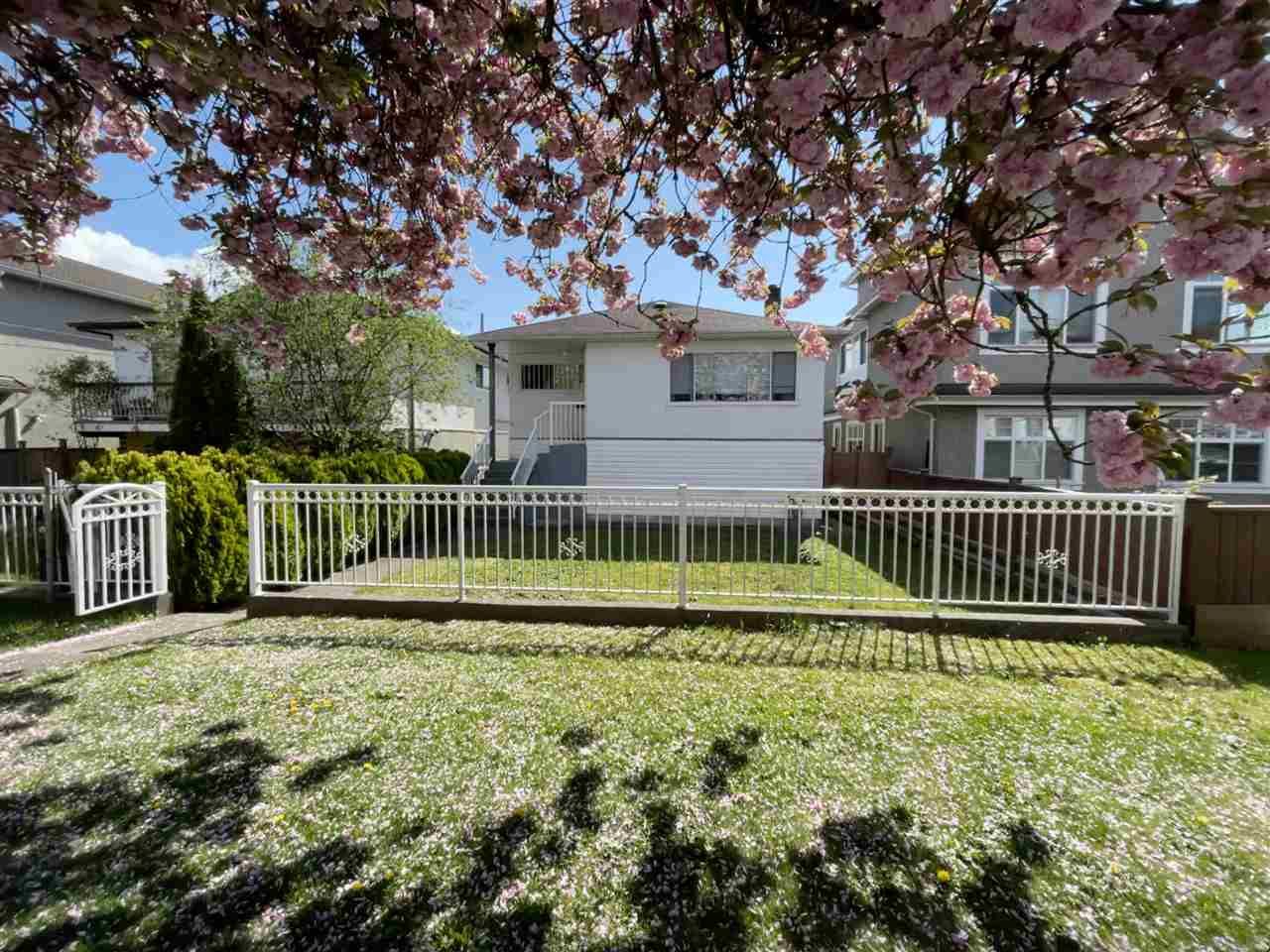 Main Photo: 3016 HORLEY Street in Vancouver: Collingwood VE House for sale (Vancouver East)  : MLS®# R2572370