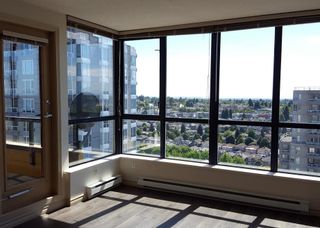 Photo 4: 1707 3438 VANNESS Avenue in Vancouver: Collingwood VE Condo for sale in "Centro" (Vancouver East)  : MLS®# R2098404