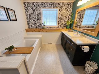 Photo 13: 12861 OLD HOPE Road in Fort St. John: Fort St. John - Rural W 100th Manufactured Home for sale : MLS®# R2741760
