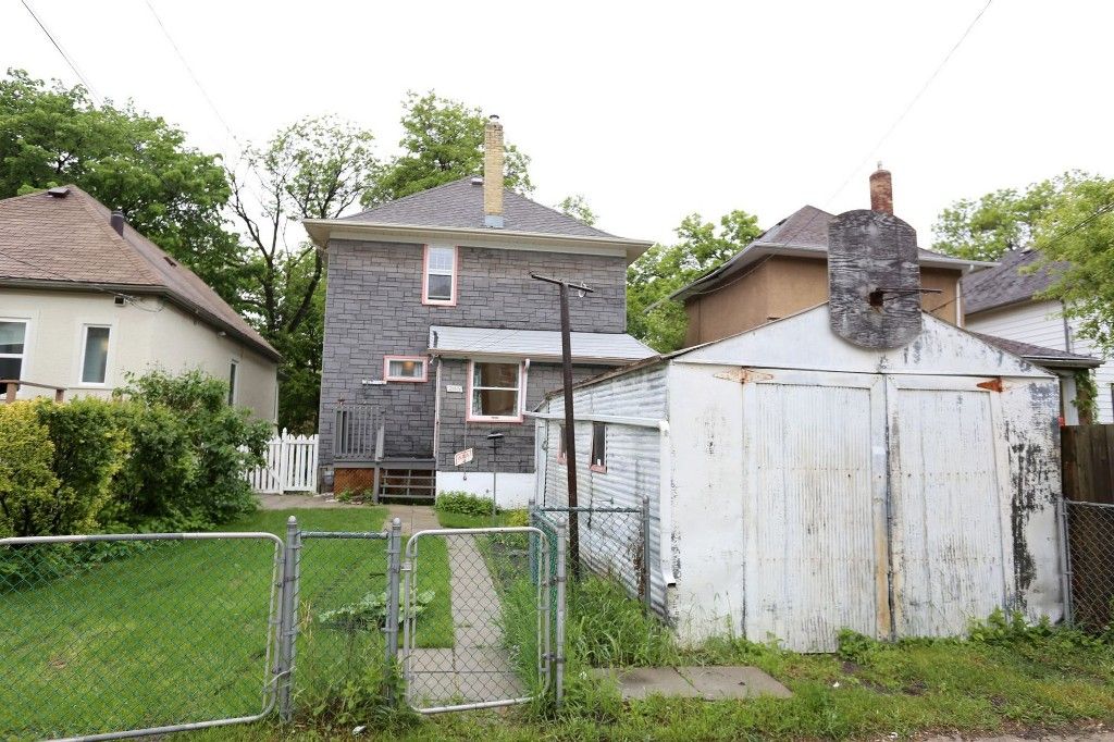 Photo 26: Photos: 205 Aubrey Street in Winnipeg: Wolseley Single Family Detached for sale (West Winnipeg)  : MLS®# 1614389