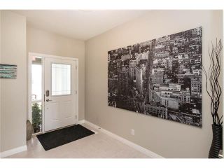 Photo 3: 122 CHAPARRAL VALLEY Square SE in Calgary: Chaparral House for sale : MLS®# C4113390