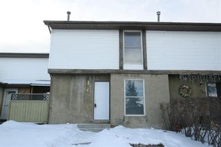 Photo 1: 563 Abinger Road NE in Calgary: Abbeydale Row/Townhouse for sale : MLS®# A1187799
