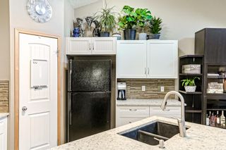 Photo 6: 204 31 Everridge Square SW in Calgary: Evergreen Row/Townhouse for sale : MLS®# A2014963