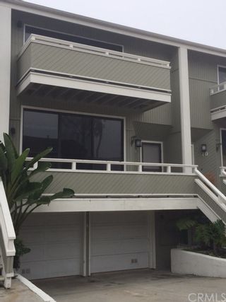 Photo 2: 9 Kialoa Court Unit 103 in Newport Beach: Residential for sale (N6 - Newport Heights)  : MLS®# OC17028053