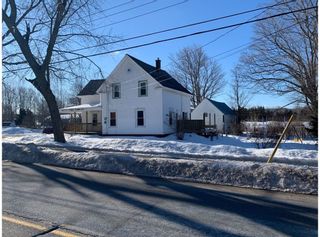 Photo 2: 1206 Maple Street in Waterville: 404-Kings County Residential for sale (Annapolis Valley)  : MLS®# 202103387
