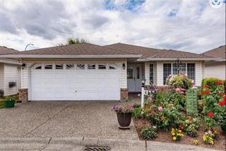 Photo 1: 6 46485 AIRPORT Road in Chilliwack: H911 House for sale in "Willowbrook Estates" : MLS®# R2740769