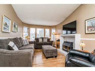 Photo 5: 8272 TANAKA TERRACE in Mission: Mission BC House for sale : MLS®# R2541982