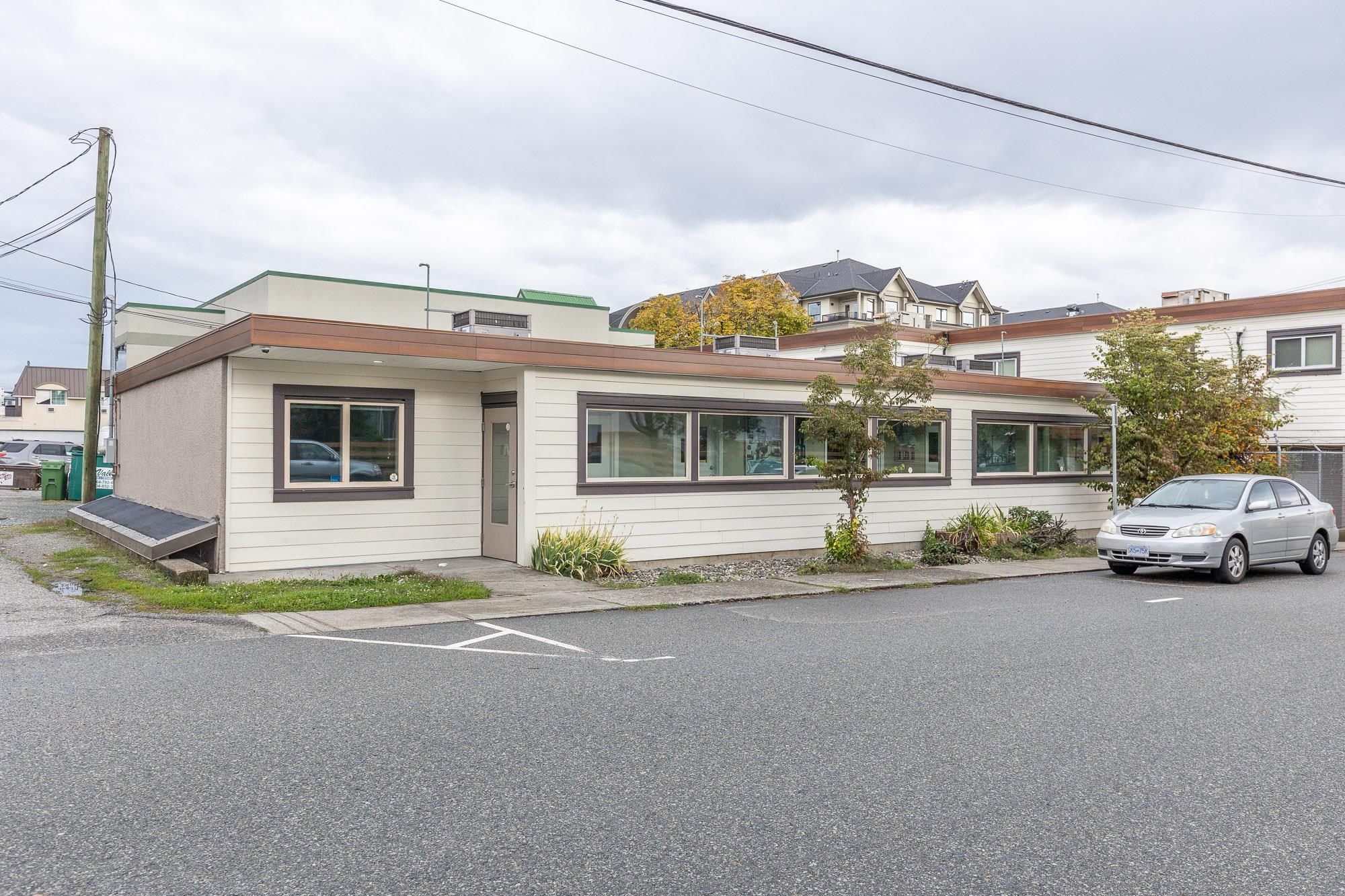 Main Photo: 33675 HOMEVIEW Street in Abbotsford: Central Abbotsford Office for lease : MLS®# C8055760
