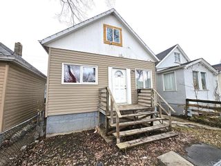 Photo 1: 453 Aberdeen Avenue in Winnipeg: North End Residential for sale (4A)  : MLS®# 202408984