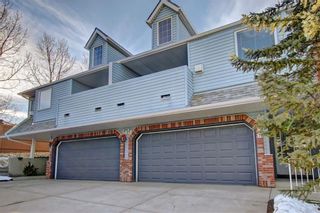 Photo 2: 86 VALLEY RIDGE Heights NW in Calgary: Valley Ridge Row/Townhouse for sale : MLS®# C4222084