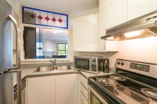 Photo 1: 305 509 CARNARVON Street in New Westminster: Downtown NW Condo for sale : MLS®# R2210081