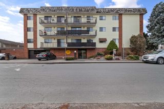 Photo 1: 204 9417 NOWELL Street in Chilliwack: Chilliwack Downtown Condo for sale in "The Ambasador Apartments" : MLS®# R2859371