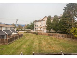 Photo 16: 102 17718 60 Avenue in Surrey: Cloverdale BC Townhouse for sale in "CLOVER PARK GARDENS" (Cloverdale)  : MLS®# R2498057