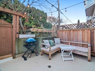 Photo 3: 238 2565 W BROADWAY in Vancouver: Kitsilano Townhouse for sale in "Trafalgar Mews" (Vancouver West)  : MLS®# R2693810