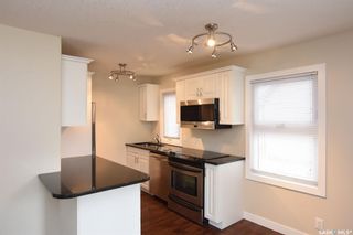 Photo 4: 52 Charles Crescent in Regina: Rosemont Residential for sale : MLS®# SK806148