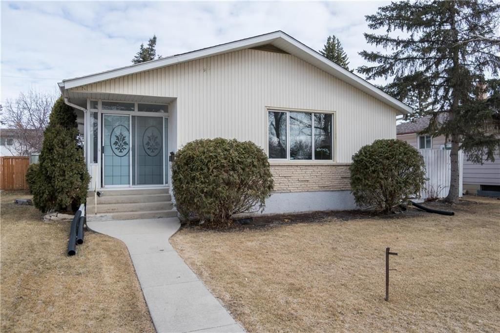 Main Photo: 35 Sansome Avenue in Winnipeg: Westwood Residential for sale (5G) 
