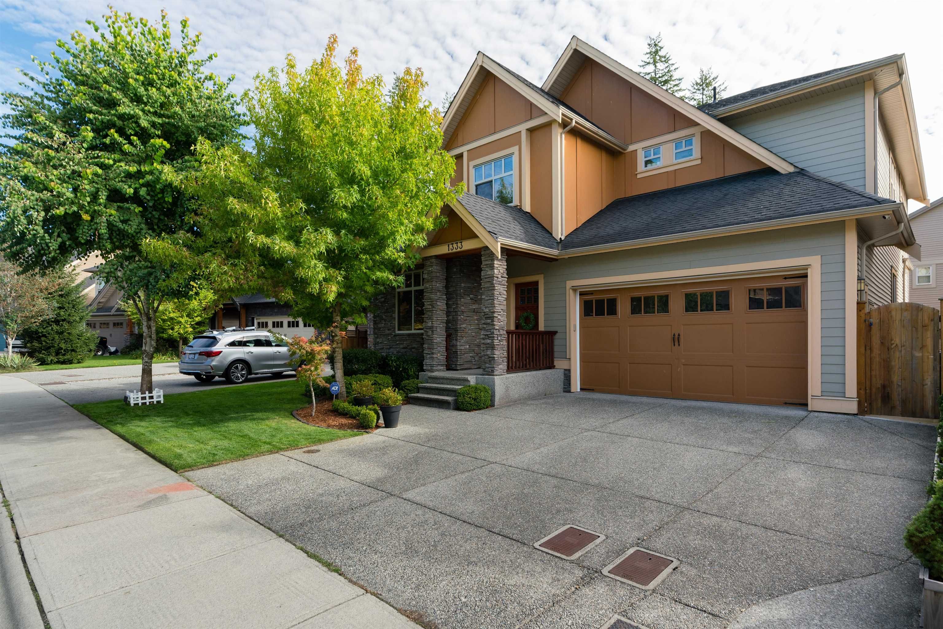Main Photo: 1333 GREENBANK Court in Coquitlam: New Horizons House for sale in "RIVERSRUN" : MLS®# R2626985
