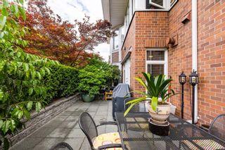 Photo 3: 110 3088 W 41ST Avenue in Vancouver: Kerrisdale Condo for sale in "Lanesborough" (Vancouver West)  : MLS®# R2716290