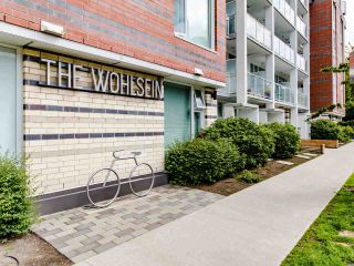 Photo 1: 519 311 E 6TH Avenue in Vancouver: Mount Pleasant VE Condo for sale in "Wohlsein" (Vancouver East)  : MLS®# R2456840