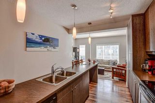 Photo 3: 124 Marquis Lane SE in Calgary: Mahogany Row/Townhouse for sale : MLS®# A2125640