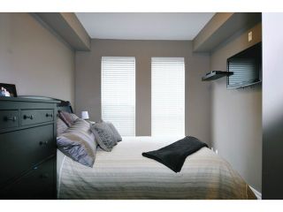 Photo 12: 201 2343 ATKINS Avenue in Port Coquitlam: Central Pt Coquitlam Condo for sale in "PEARL" : MLS®# V1070597
