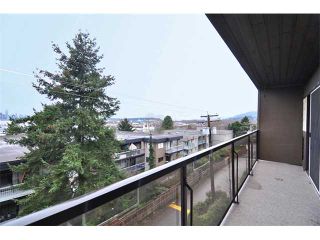 Photo 16: 303 325 W 3RD Street in North Vancouver: Lower Lonsdale Condo for sale in "HARBOUR VIEW" : MLS®# V861461