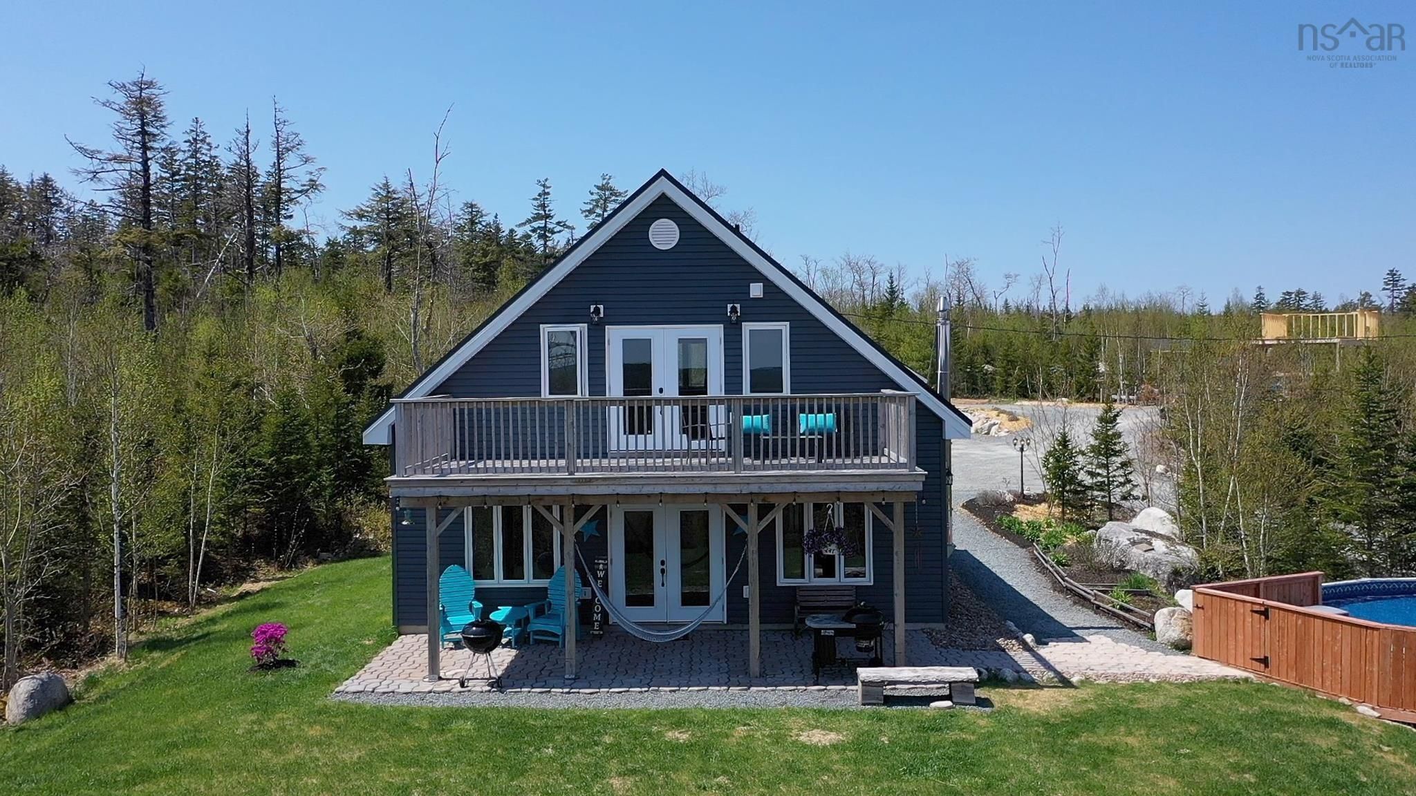 Main Photo: 1588 Myra Road in Porters Lake: 31-Lawrencetown, Lake Echo, Port Residential for sale (Halifax-Dartmouth)  : MLS®# 202210547