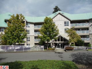 Photo 1: 307 15150 29A Avenue in Surrey: King George Corridor Condo for sale in "Sands" (South Surrey White Rock)  : MLS®# F1124538