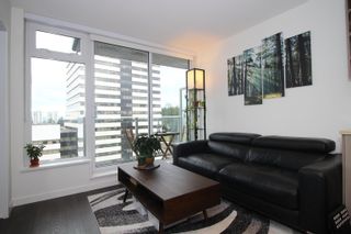 Photo 3: 2005 5665 BOUNDARY ROAD in Vancouver: Collingwood VE Condo for sale (Vancouver East)  : MLS®# R2746641