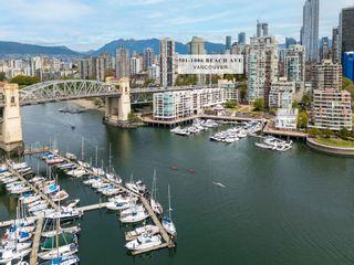 Main Photo: 501 1006 BEACH Avenue in Vancouver: Yaletown Condo for sale in "1000 BEACH" (Vancouver West)  : MLS®# R2882414