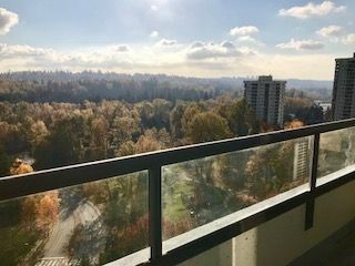 Photo 10: 1706 9521 CARDSTON Court in Burnaby: Government Road Condo for sale in "CONCORDE PLACE" (Burnaby North)  : MLS®# R2217182
