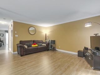 Photo 7: 2896 MT SEYMOUR Parkway in North Vancouver: Northlands Townhouse for sale in "McCartney Lane" : MLS®# R2352069