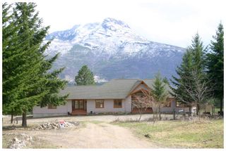 Photo 1: 7 6500 Southwest 15 Avenue in Salmon Arm: Gleneden House for sale : MLS®# 10079965