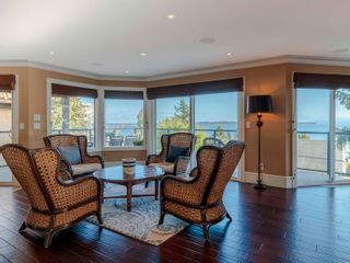 Photo 9: 1386 BISHOP Road: White Rock House for sale (South Surrey White Rock)  : MLS®# R2696588