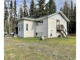 Photo 2: 9675 CLOVER ROAD in Prince George: House for sale : MLS®# R2825769