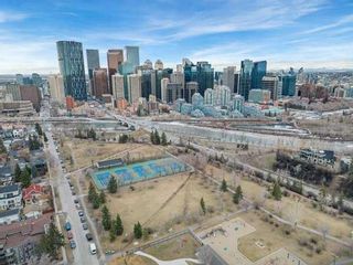 Photo 4: 129 7 Avenue NE in Calgary: Crescent Heights Semi Detached (Half Duplex) for sale : MLS®# A2122641