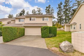 Photo 1: 50 1287 verdier Ave in Central Saanich: CS Brentwood Bay Row/Townhouse for sale : MLS®# 932164