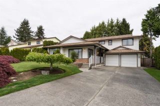 Photo 3: 15373 21 Avenue in Surrey: King George Corridor House for sale (South Surrey White Rock)  : MLS®# R2057936
