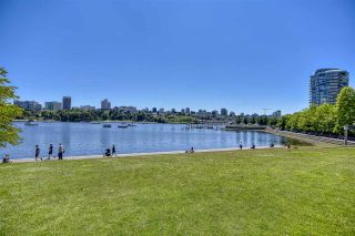 Photo 26: 105 1383 MARINASIDE Crescent in Vancouver: Yaletown Townhouse for sale in "COLUMBUS" (Vancouver West)  : MLS®# R2478306