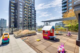 Photo 11: 904 1088 RICHARDS Street in Vancouver: Yaletown Condo for sale (Vancouver West)  : MLS®# R2816570