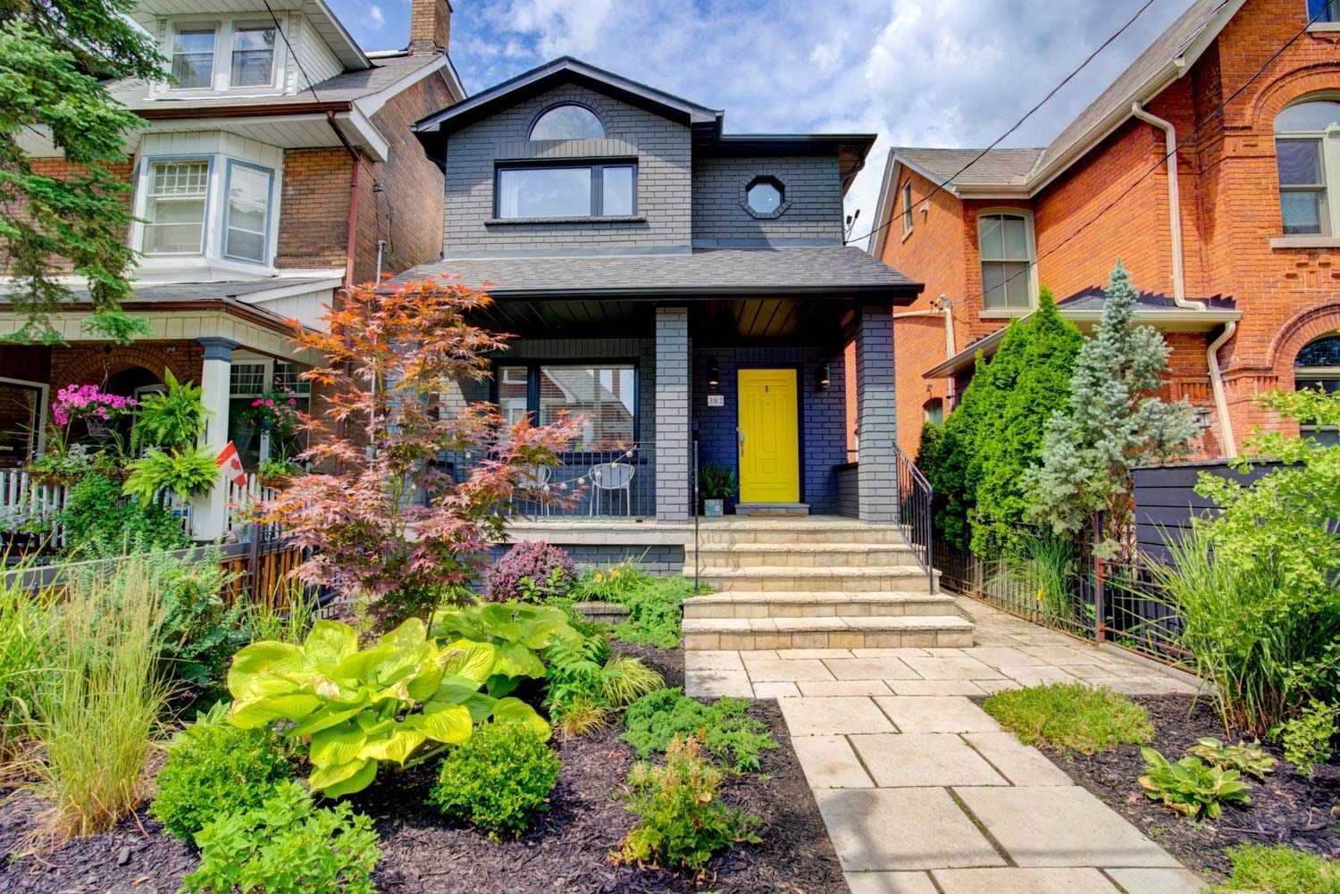 Main Photo: 382 Crawford Street in Toronto: Trinity-Bellwoods House (2-Storey) for sale (Toronto C01)  : MLS®# C5717433