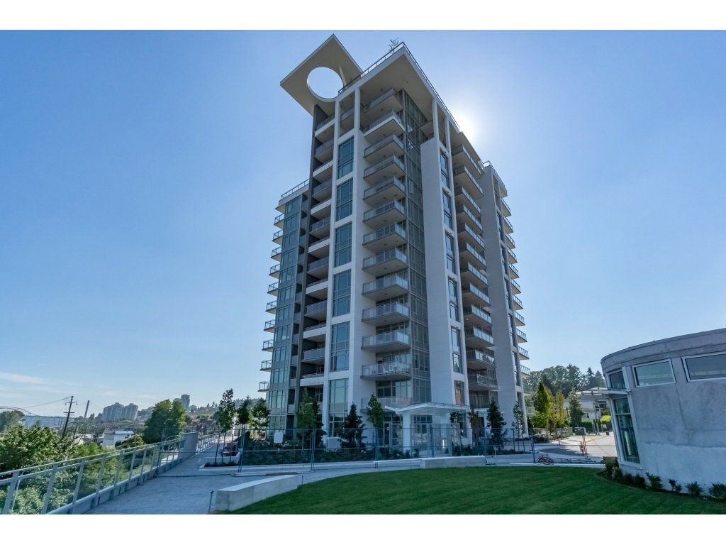 Main Photo: 105 200 NELSON'S Crescent in New Westminster: Sapperton Condo for sale in "BREWERY DISTRICT - SAPPERTON" : MLS®# R2189809