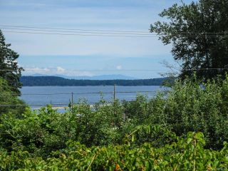 Photo 3: 5083 BEAUFORT ROAD in FANNY BAY: CV Union Bay/Fanny Bay House for sale (Comox Valley)  : MLS®# 736353