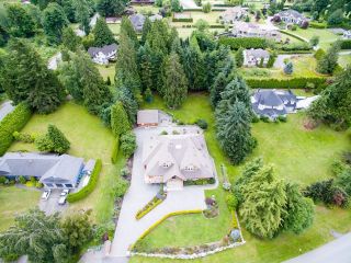 Photo 3: 16354 30B Avenue in Surrey: Grandview Surrey House for sale in "Grandview" (South Surrey White Rock)  : MLS®# R2172560