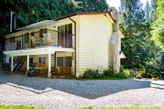 Photo 4: 2066 LOWER Road: Roberts Creek House for sale (Sunshine Coast)  : MLS®# R2806071
