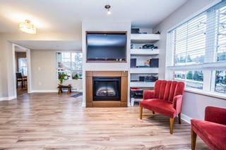 Photo 1: 308 2940 KING GEORGE Boulevard in Surrey: King George Corridor Condo for sale in "High Street" (South Surrey White Rock)  : MLS®# R2229056