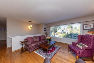 Photo 3: 1208 GLADSTONE Avenue in North Vancouver: Boulevard House for sale : MLS®# R2755476