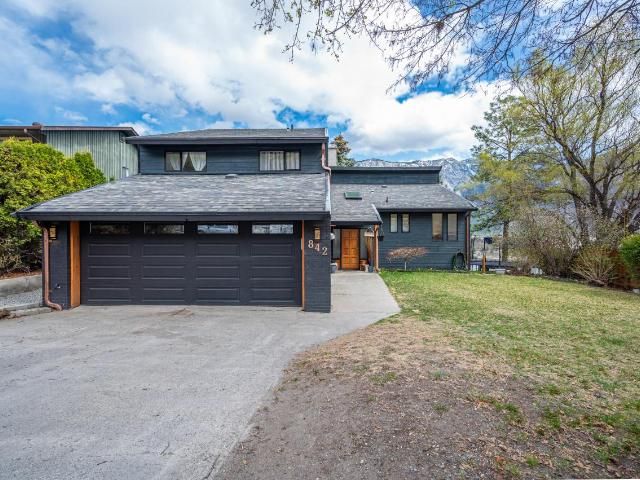 Main Photo: 842 EAGLESON Crescent: Lillooet House for sale (South West)  : MLS®# 172343